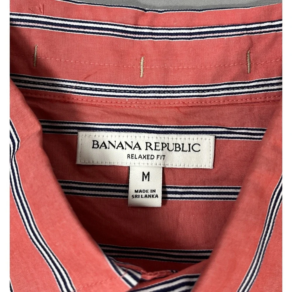Banana Republic Mens Button Up Shirt Medium Coral Striped Relaxed Fit Casual